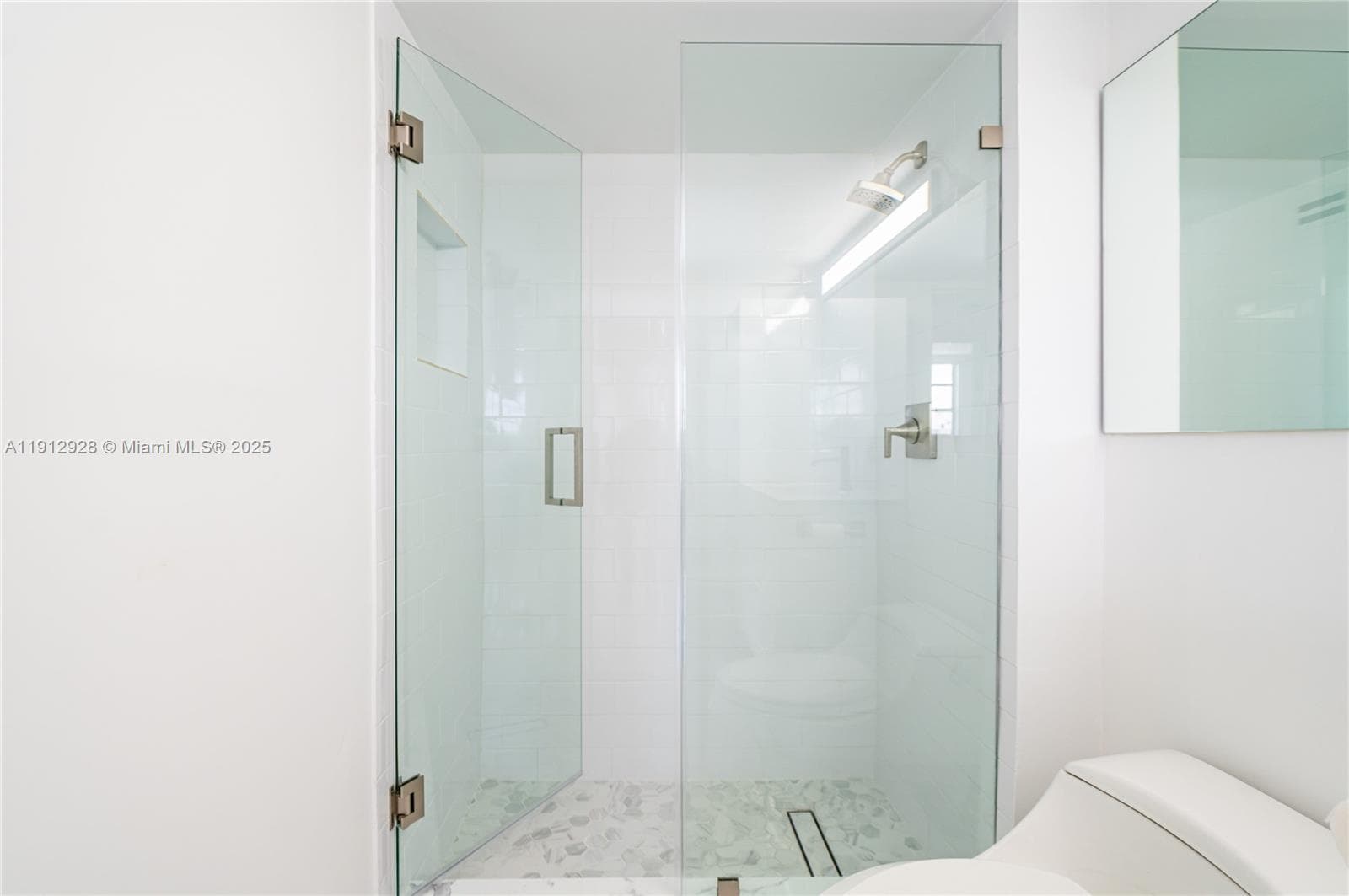 COMMODORE PLAZA · #2014 in Aventura - Photo 26