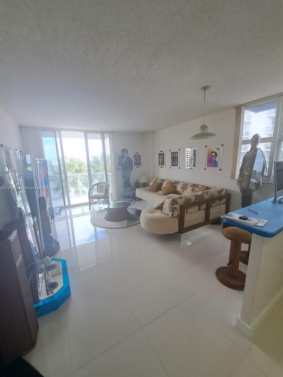 BLUE LAGOON CONDOMINIUM · #602 in Miami - Photo 4