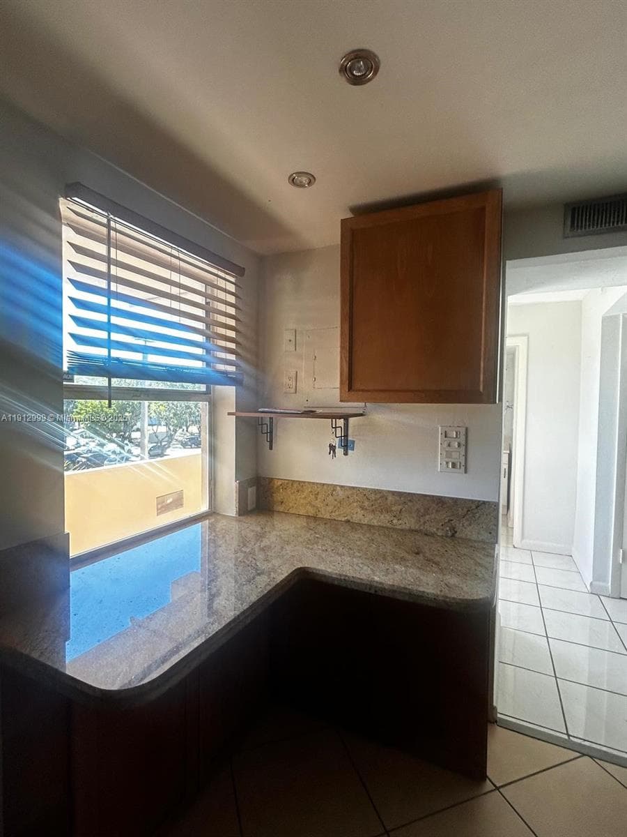 1501 Ne 191 · #C303 in Miami - Photo 16
