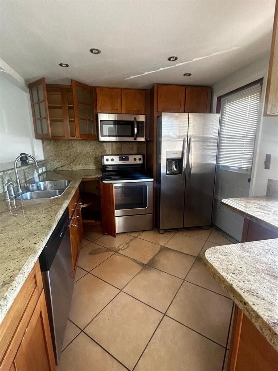 1501 Ne 191 · #C303 in Miami - Photo 15