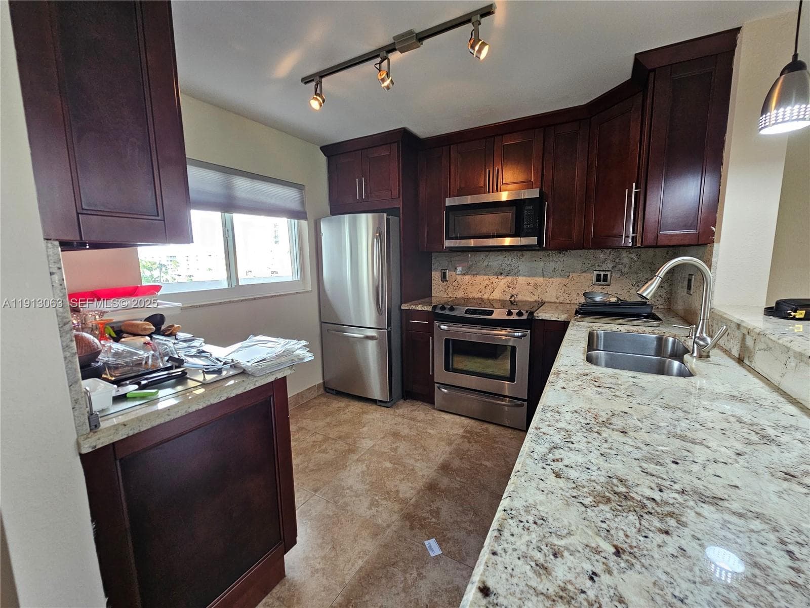EDEN POINT SOUTH CONDO · #302 in North Miami Beach - Photo 4