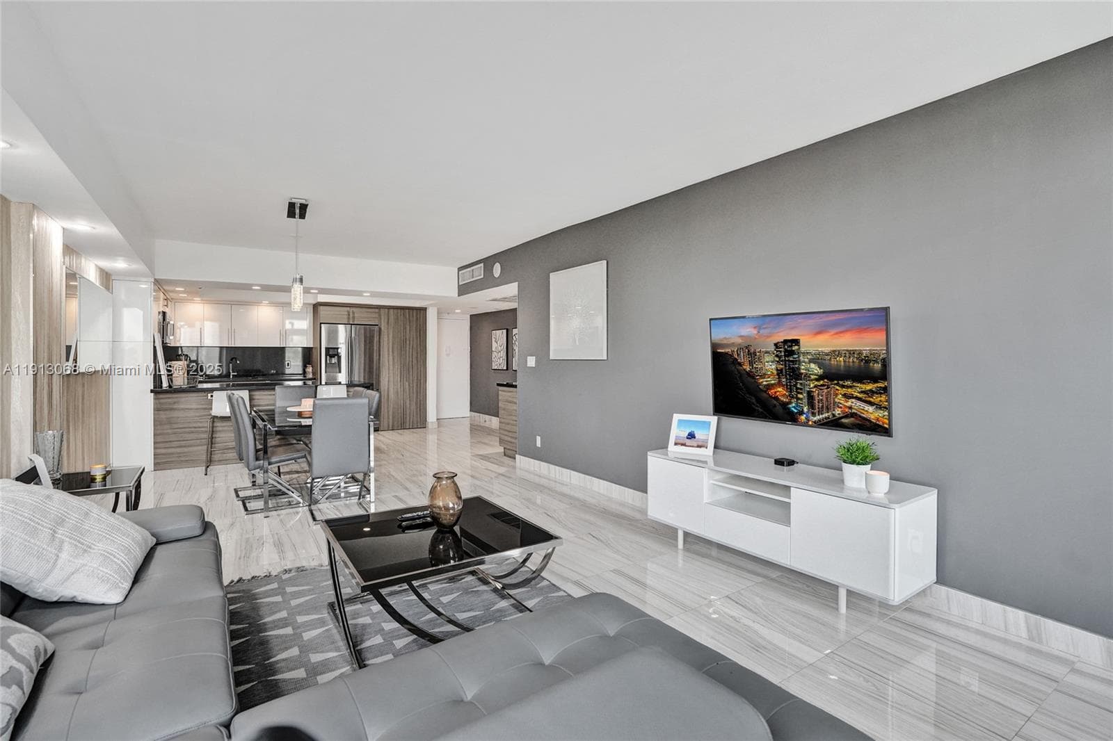 Ocean Reserve · #426 in Sunny Isles Beach - Photo 2
