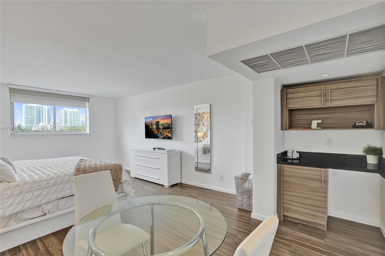 Ocean Reserve · #426 in Sunny Isles Beach - Photo 17