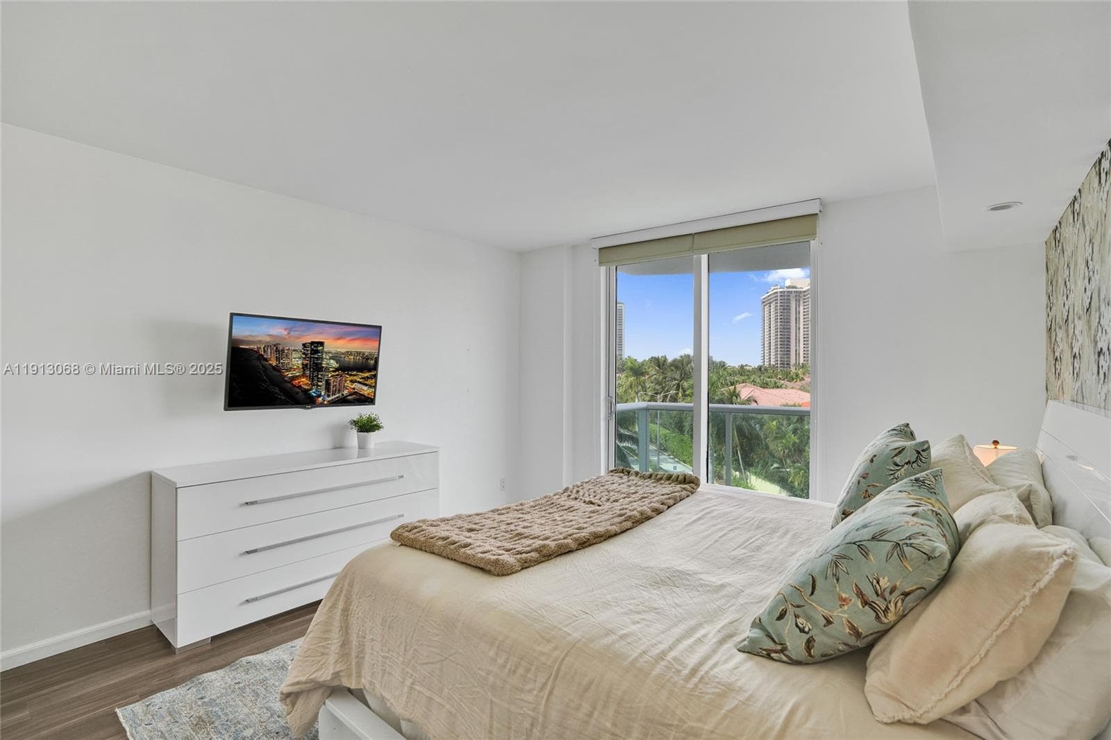 Ocean Reserve · #426 in Sunny Isles Beach - Photo 26