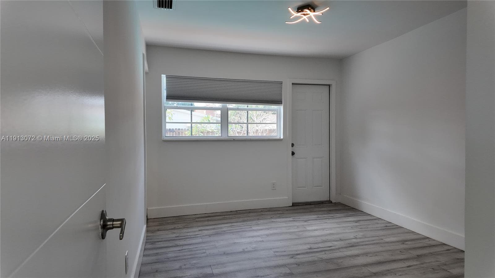 2100 N 57th Way photo 13