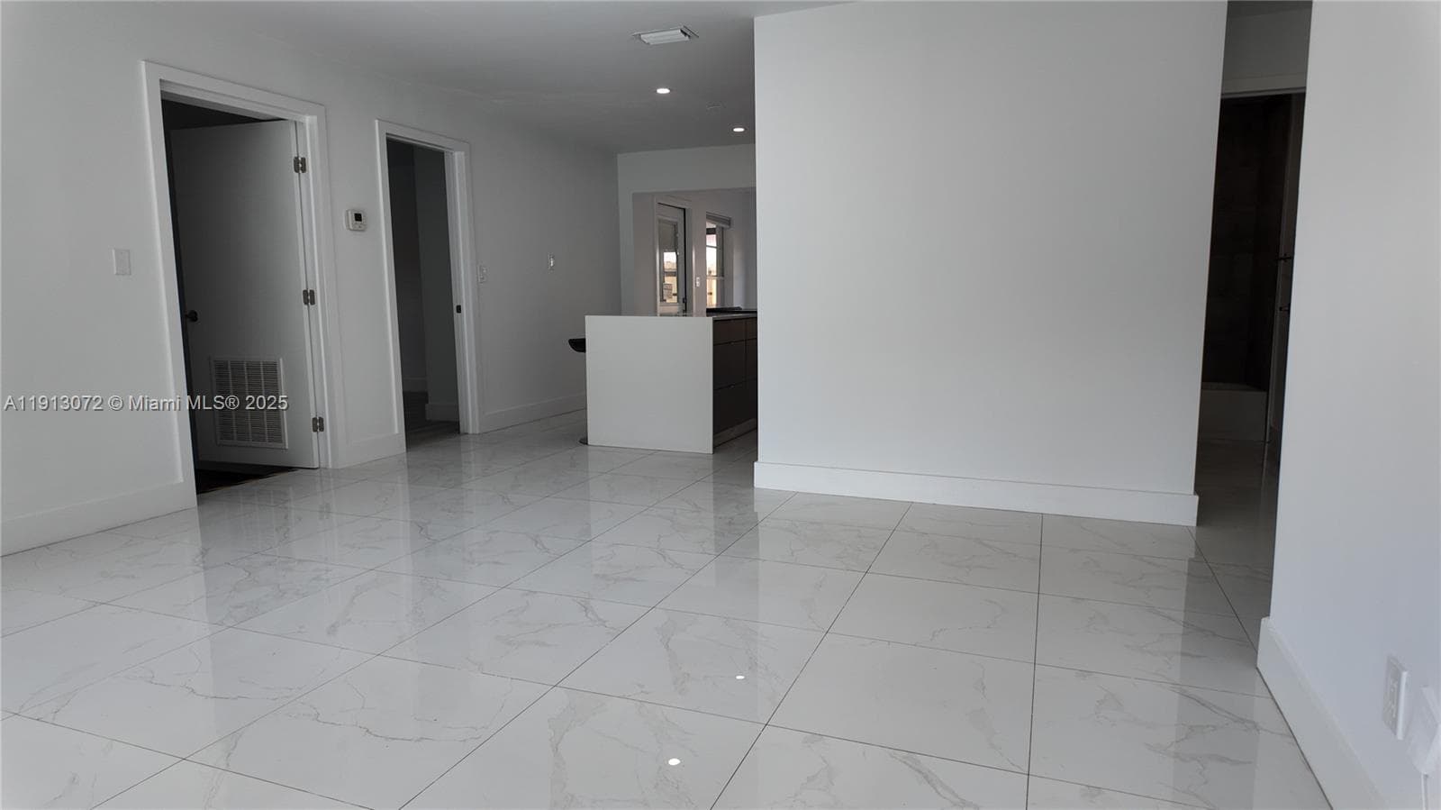 2100 N 57th Way photo 3