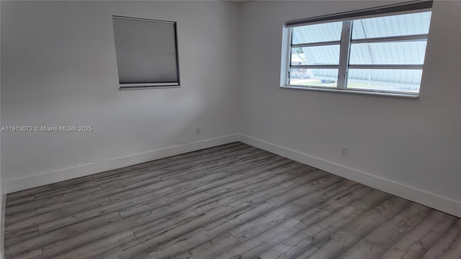 2100 N 57th Way photo 19