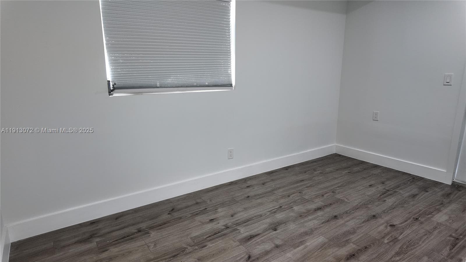 2100 N 57th Way photo 29