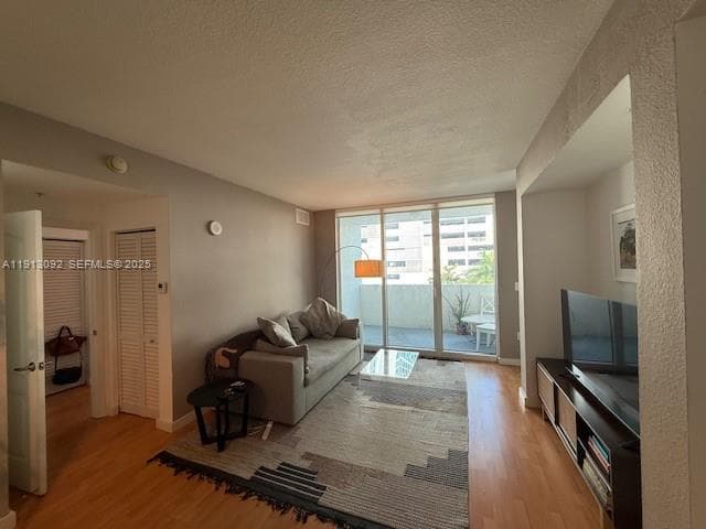 MOON BAY OF MIAMI CONDO · #503 in Miami - Photo 5