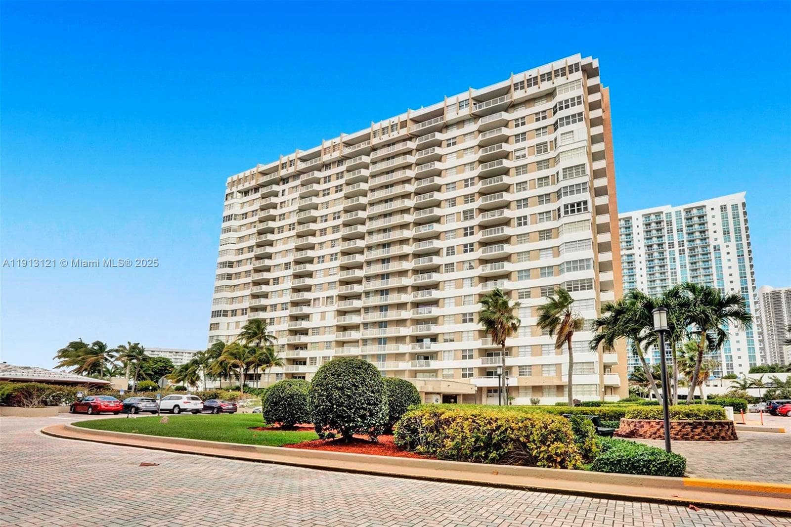 HEMISPHERES CONDO · #2J in Hallandale Beach - Photo 21