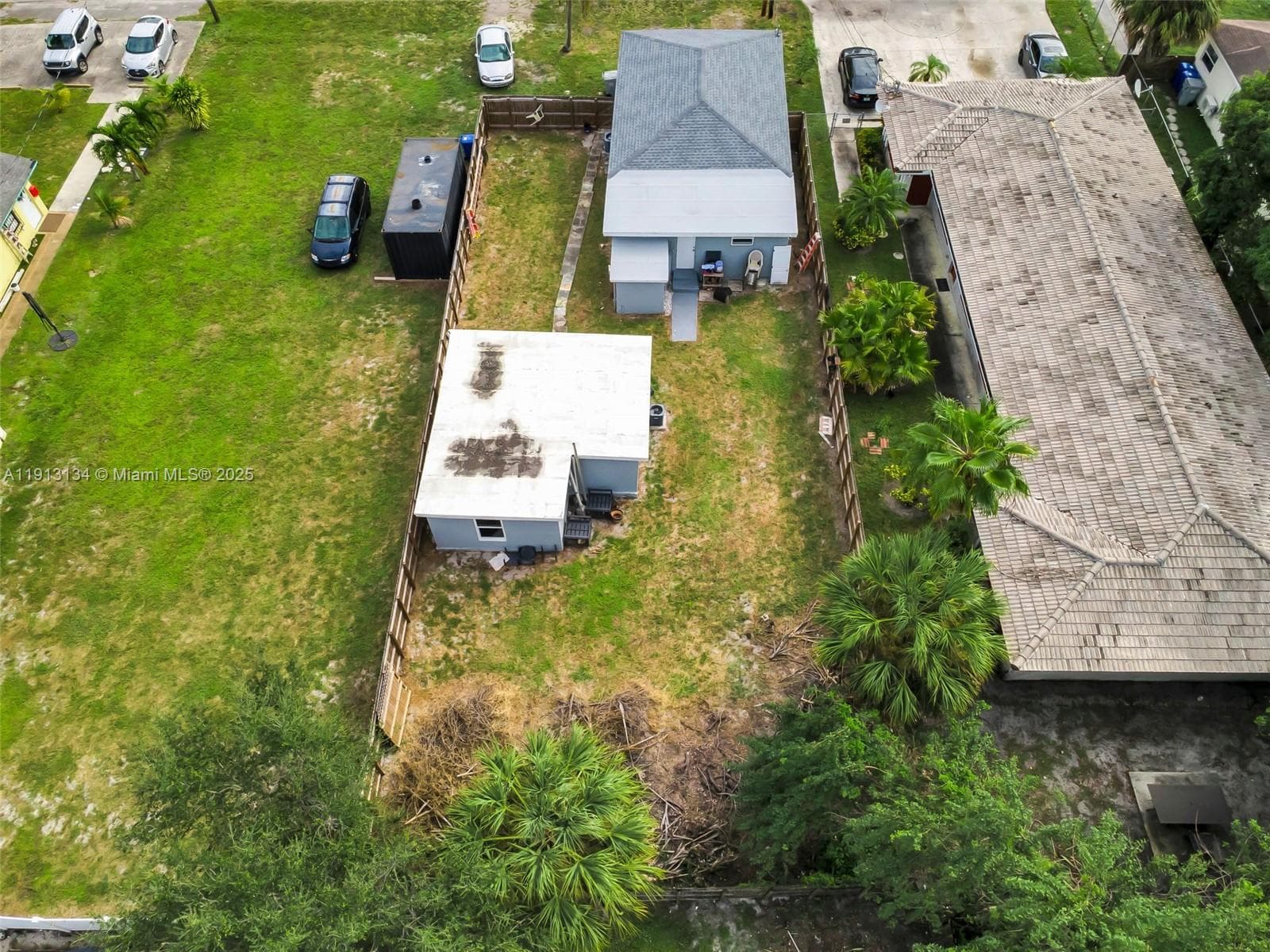 621 NW 15th Ave photo 39