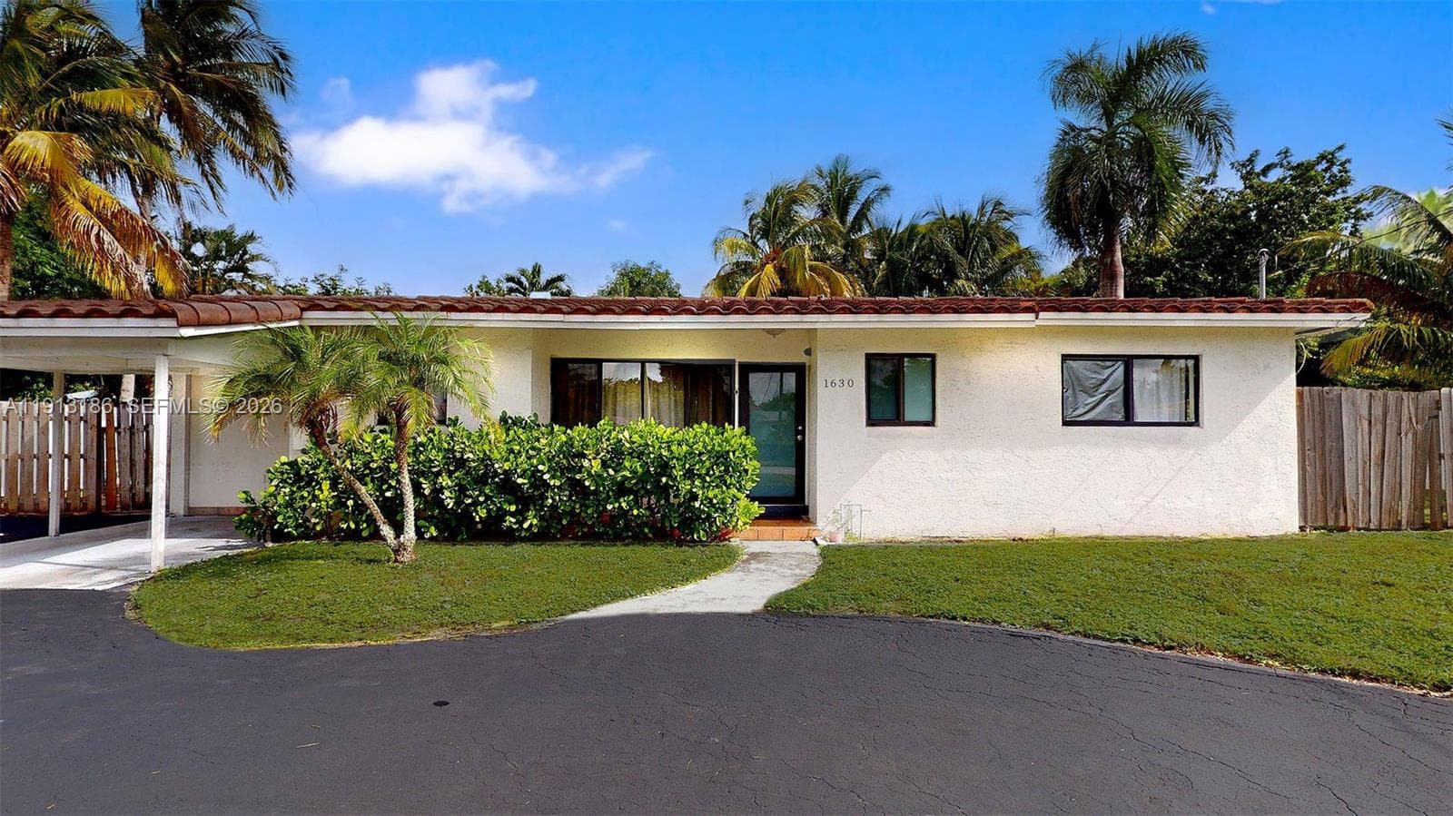 1630 SW 23rd Ave photo 6