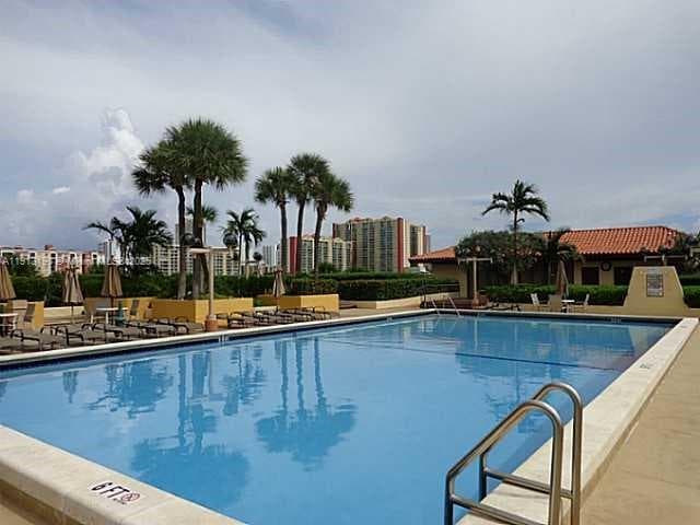Winston Towers 700 · #M10 in Sunny Isles Beach - Photo 22