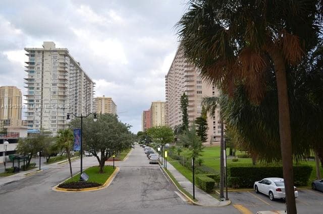 Winston Towers 700 · #M10 in Sunny Isles Beach - Photo 19