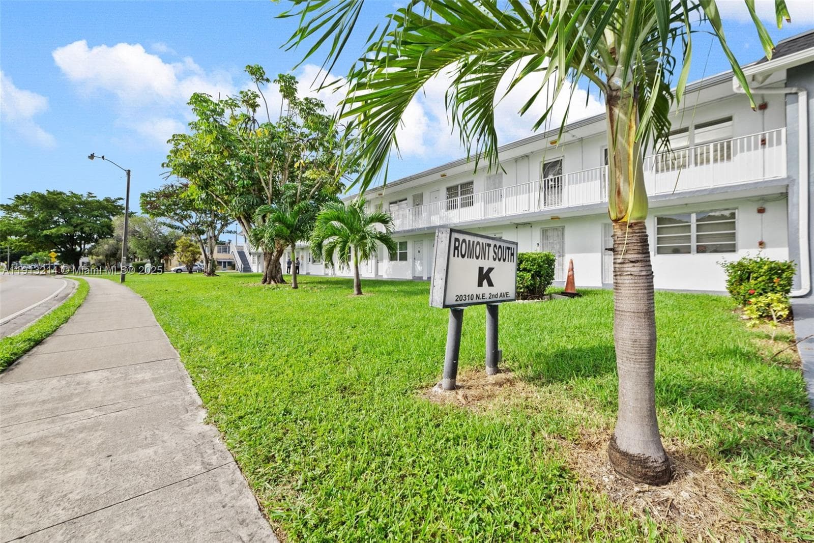 RO-MONT SOUTH CONDO K · #24 in Miami Gardens - Photo 3