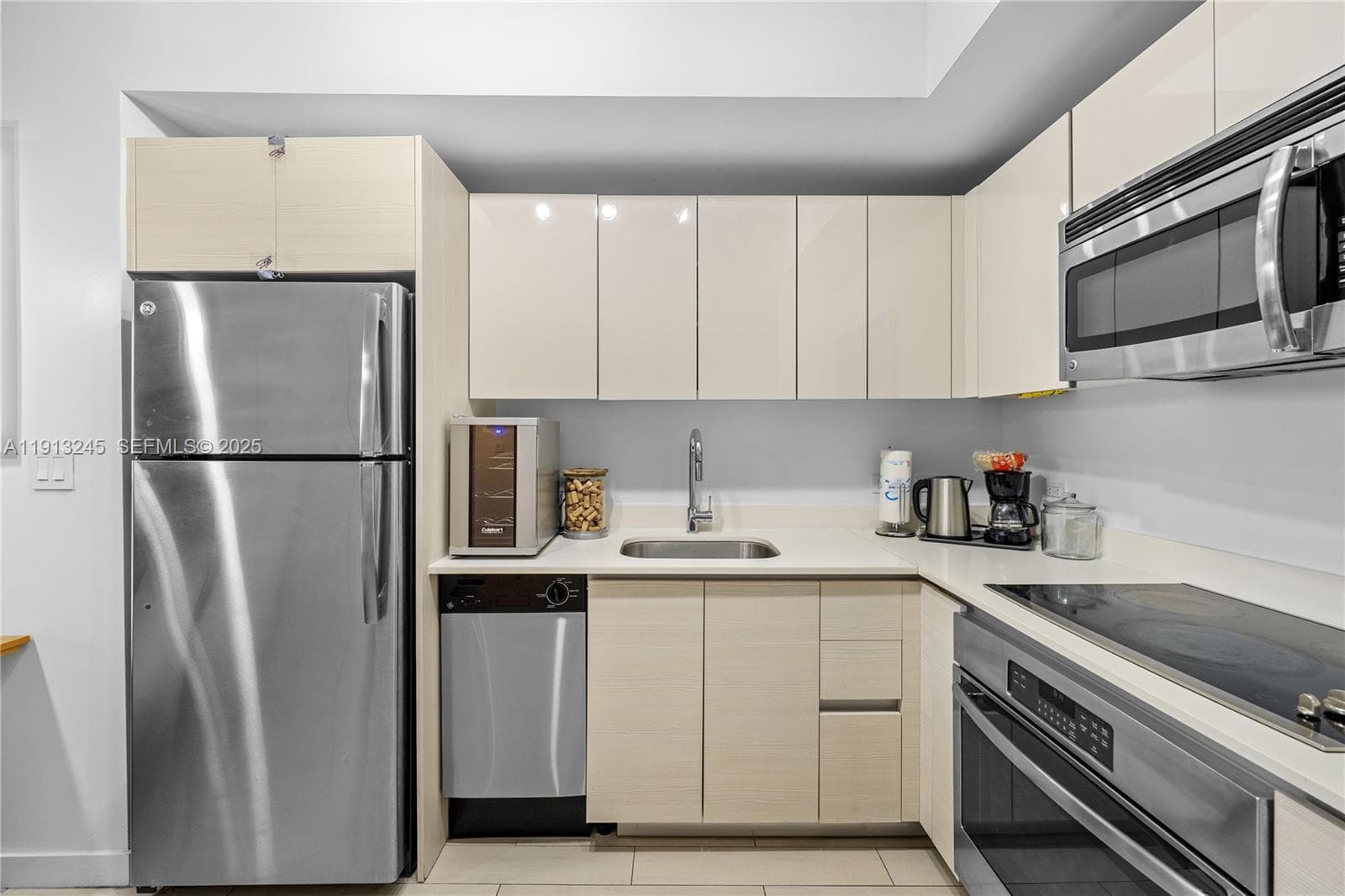 BEACHWALK CONDOMINIUM · #R703 in Hallandale Beach - Photo 9