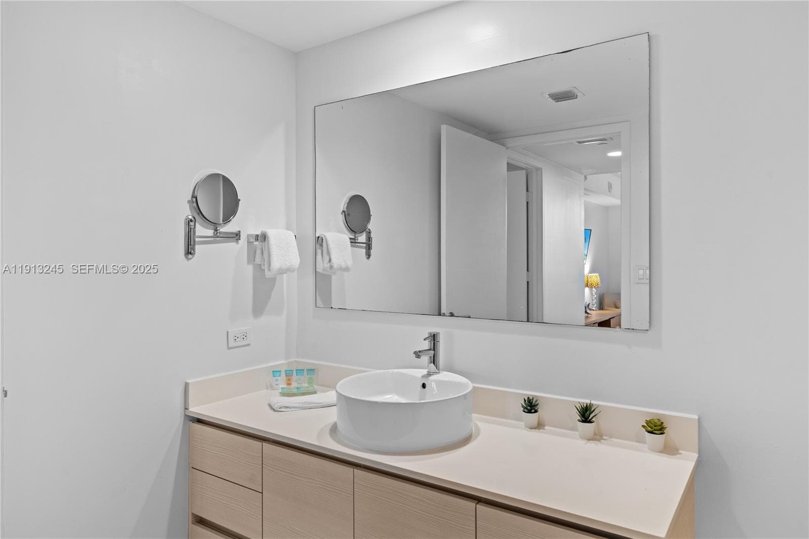 BEACHWALK CONDOMINIUM · #R703 in Hallandale Beach - Photo 24
