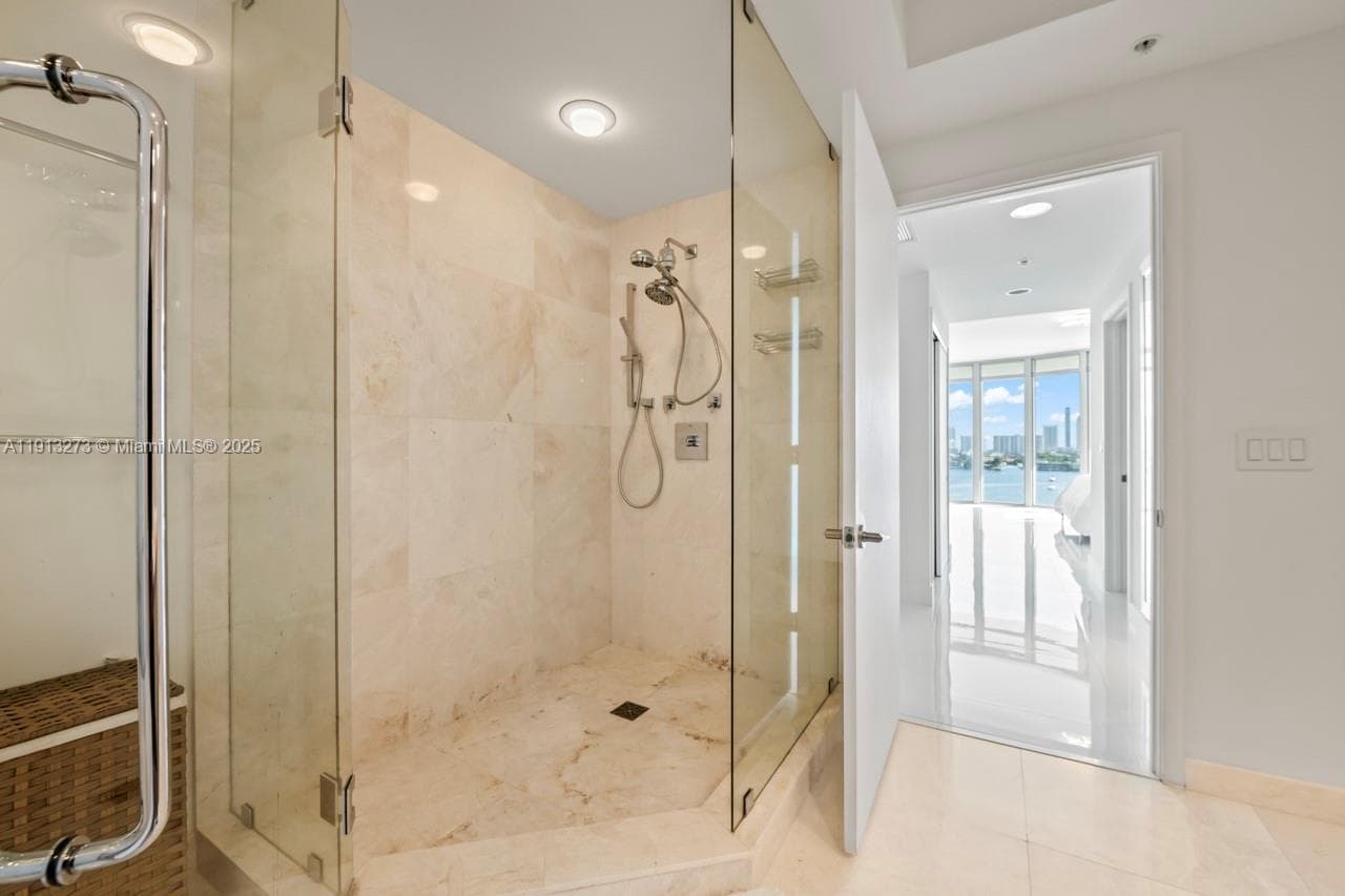 Marina Palms · #811 in North Miami Beach - Photo 27