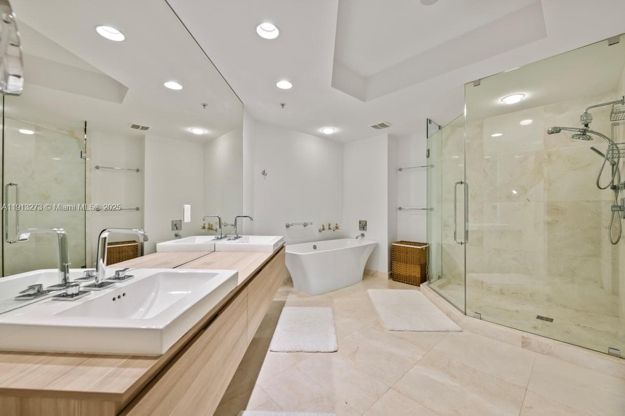 Marina Palms · #811 in North Miami Beach - Photo 26