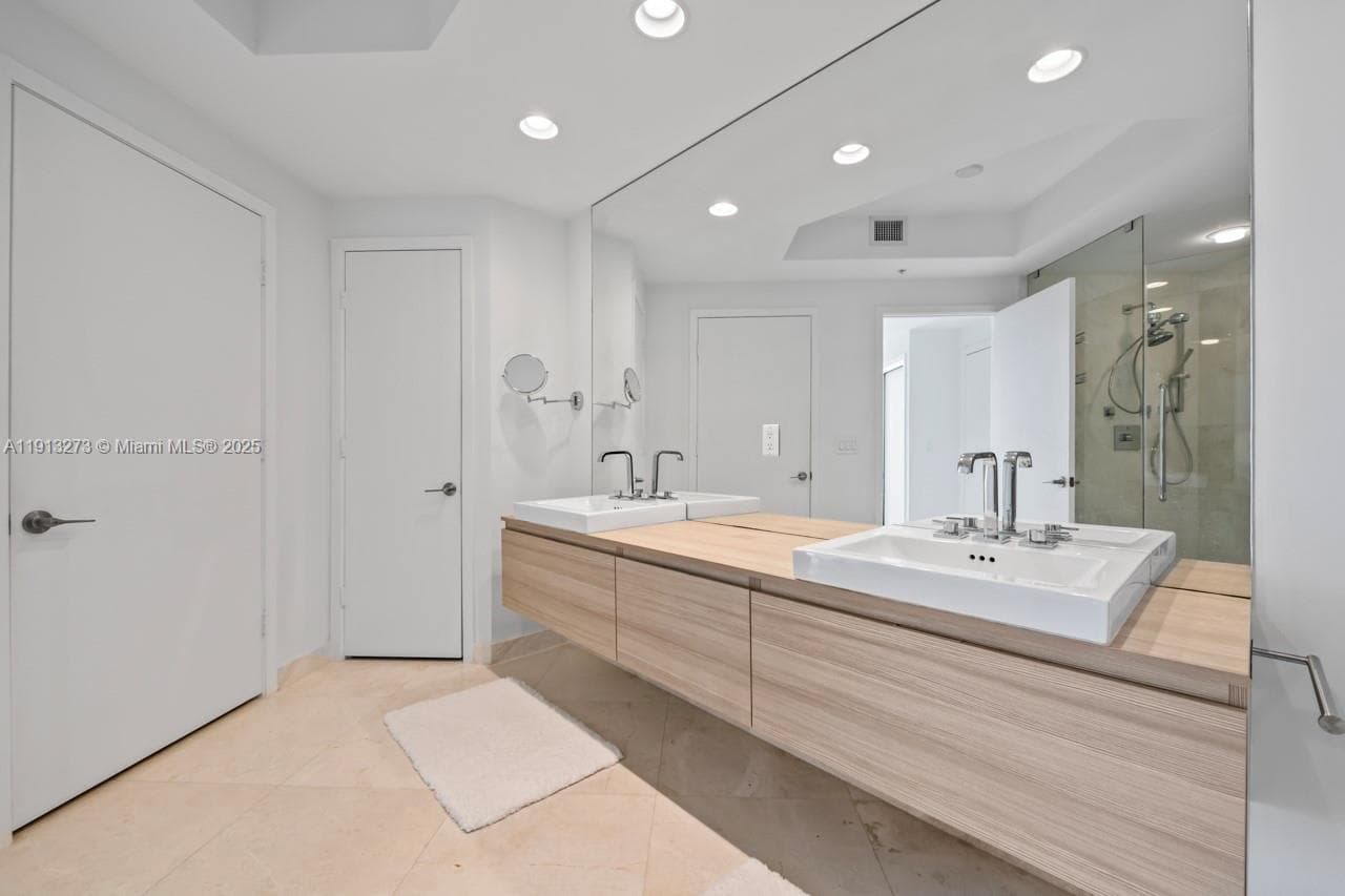 Marina Palms · #811 in North Miami Beach - Photo 28