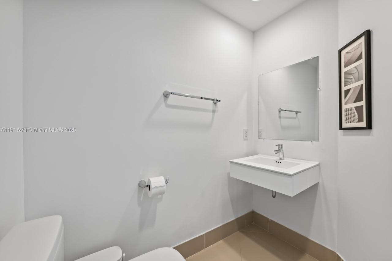 Marina Palms · #811 in North Miami Beach - Photo 20