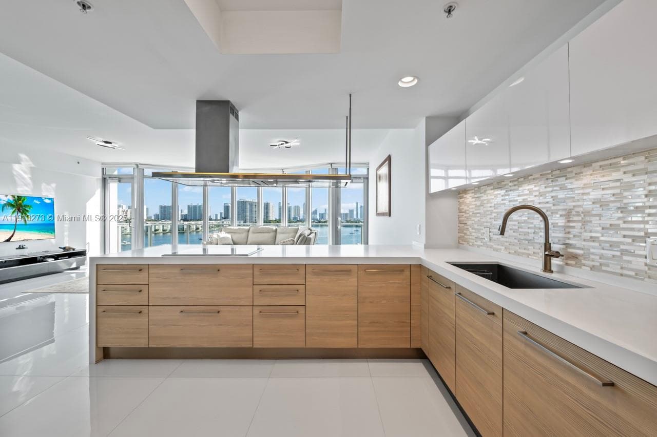 Marina Palms · #811 in North Miami Beach - Photo 9