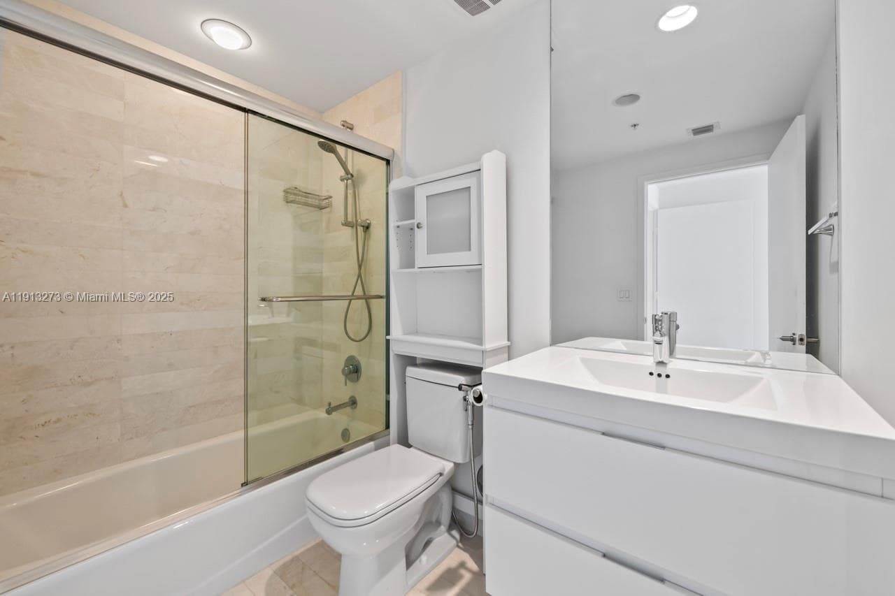 Marina Palms · #811 in North Miami Beach - Photo 33