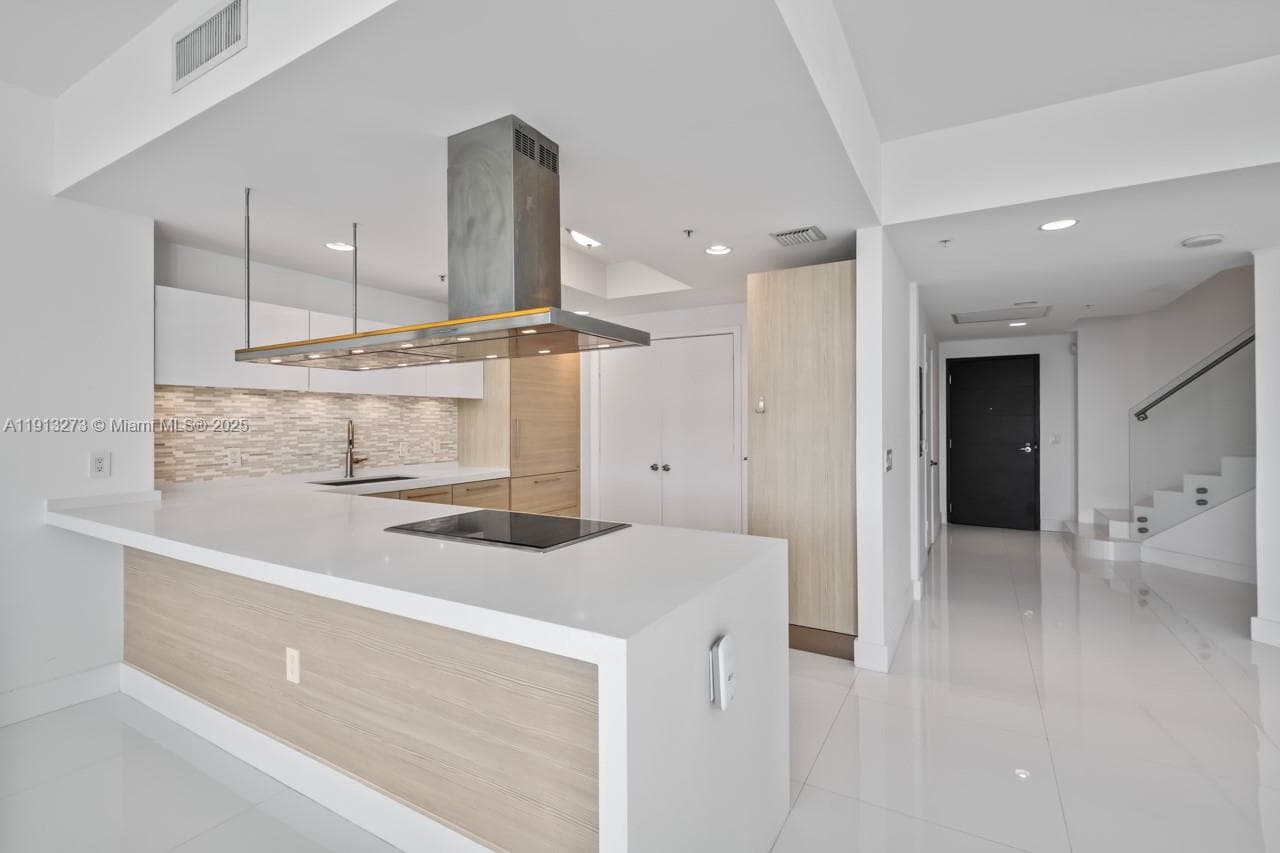 Marina Palms · #811 in North Miami Beach - Photo 18