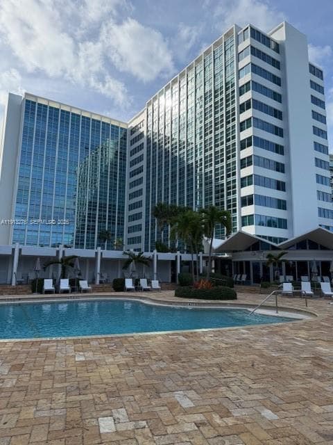 Crystal House · #9A in Miami Beach - Photo 18
