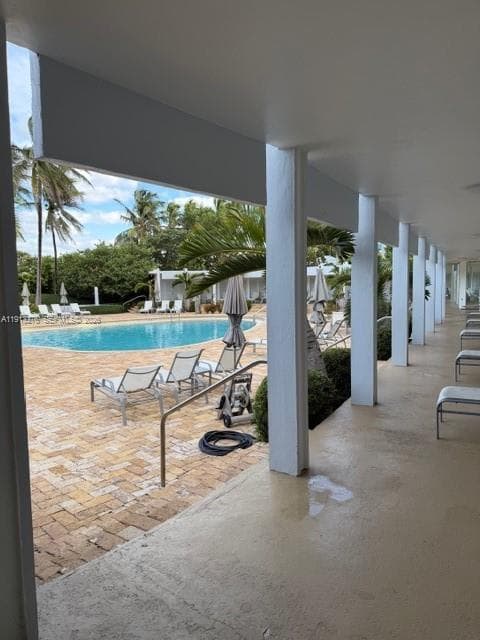 Crystal House · #9A in Miami Beach - Photo 19