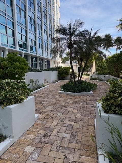 Crystal House · #9A in Miami Beach - Photo 21