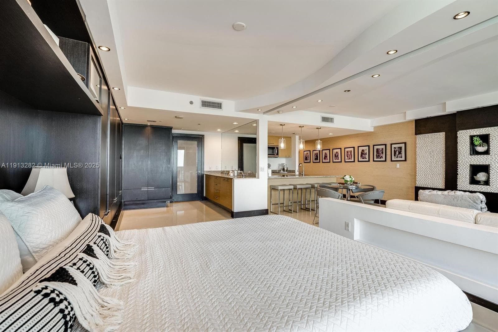 BEACH CLUB THREE CONDO · #3109 in Hallandale Beach - Photo 4