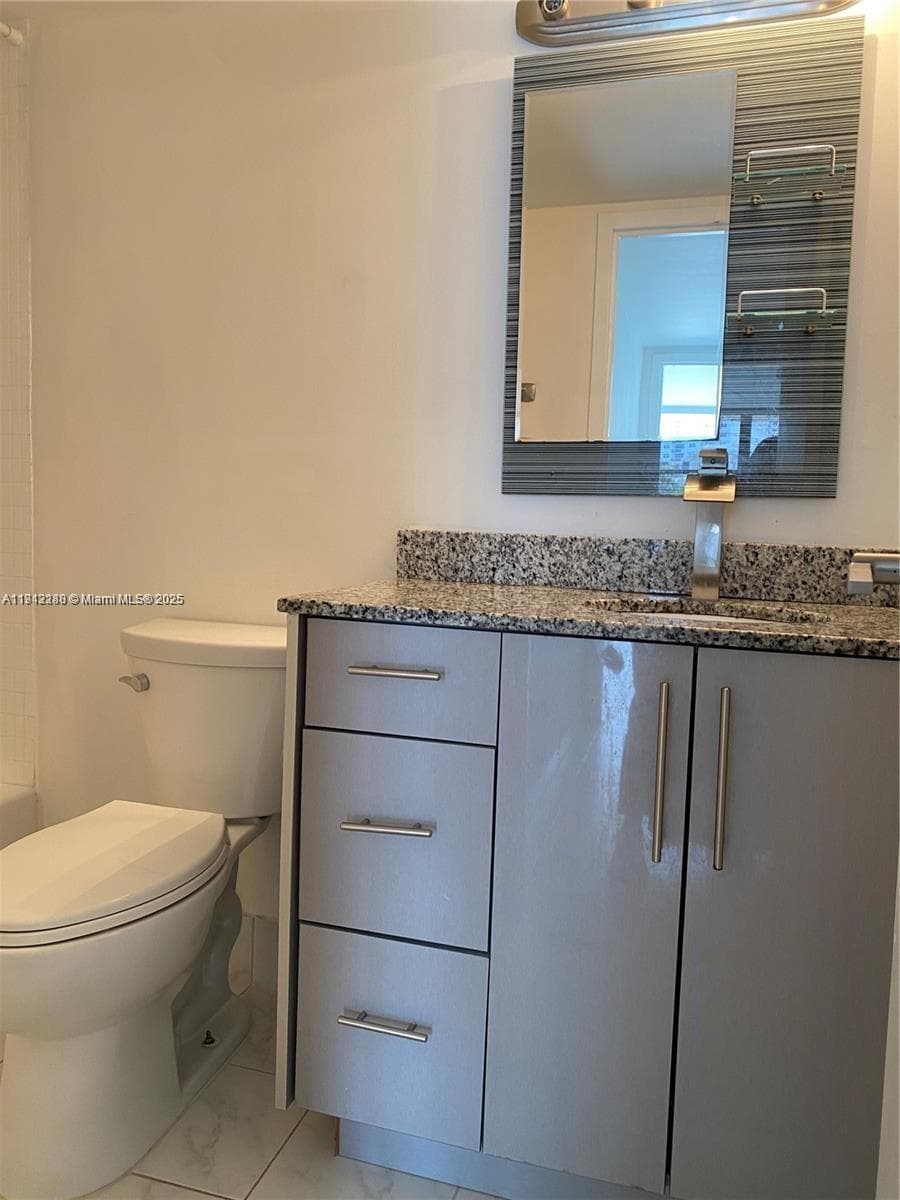 OCEANVIEW PARK CONDO · #226 in Hallandale Beach - Photo 4