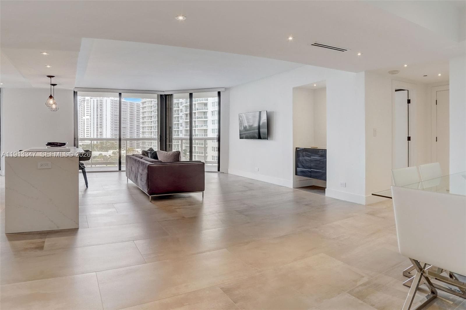 TERRACES NORTH TURNBERRY · #802 in Aventura - Photo 2