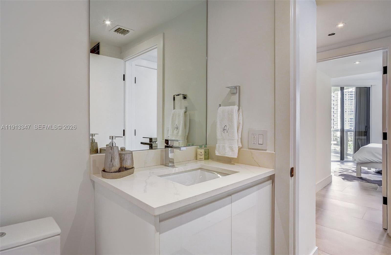 TERRACES NORTH TURNBERRY · #802 in Aventura - Photo 15
