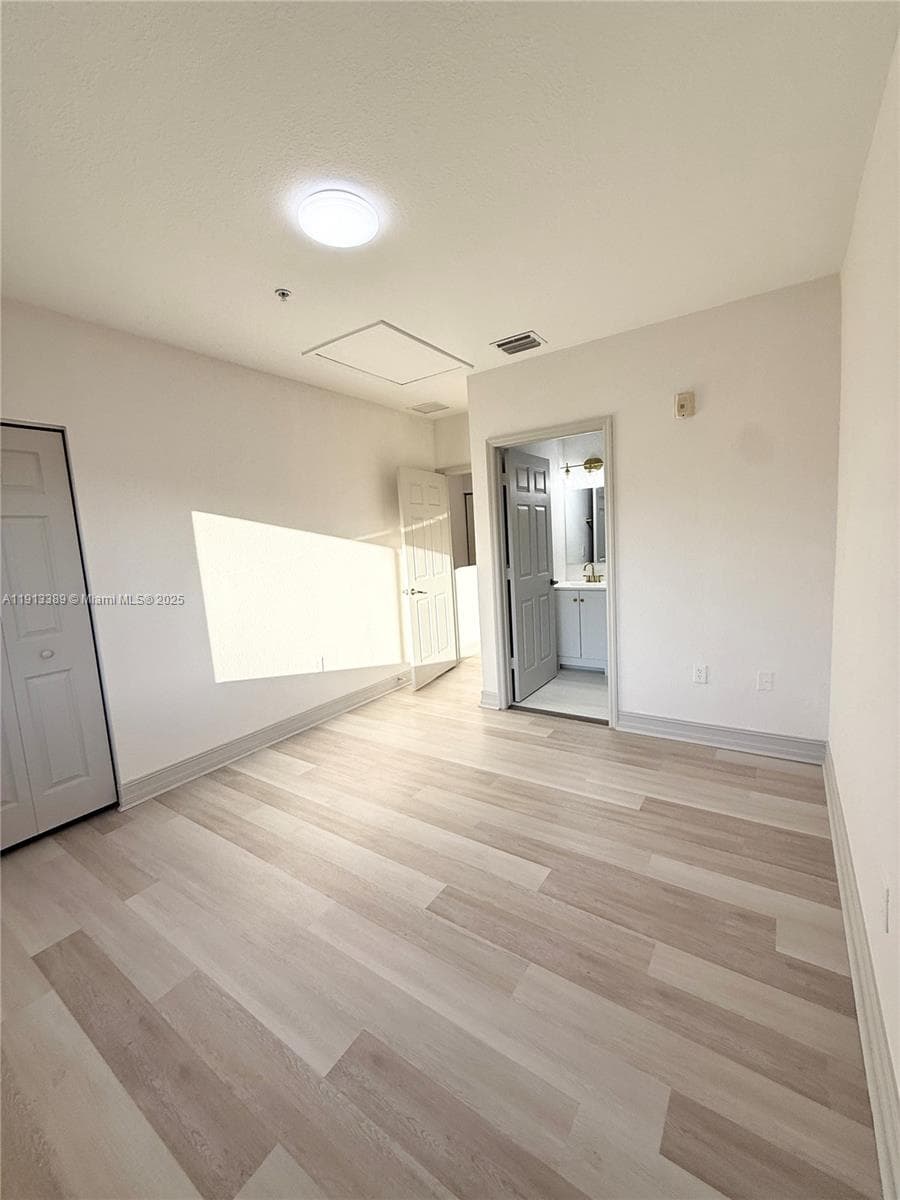 Primary Bedroom with Private/Ensuite Bathroom!