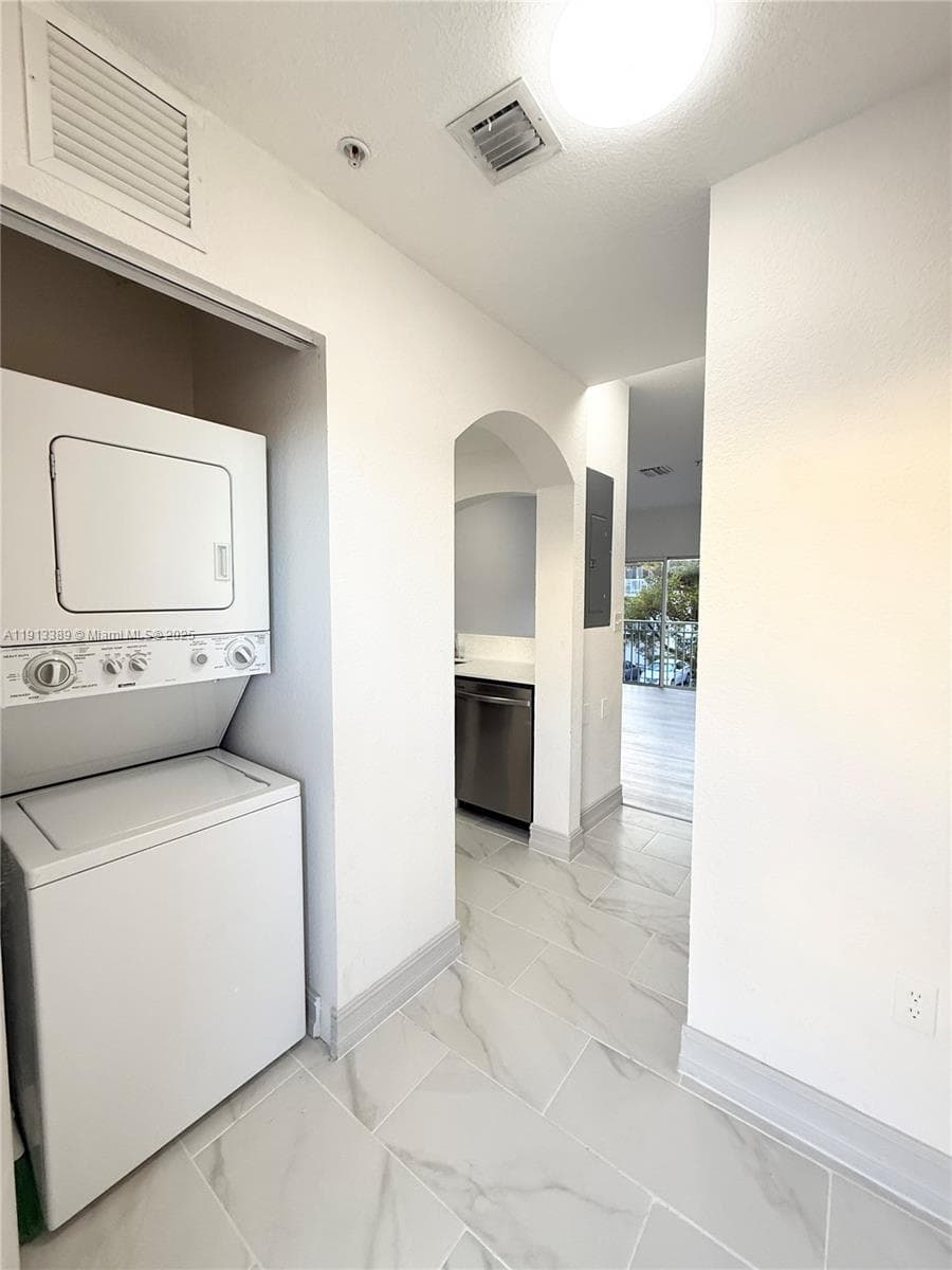 Washer & Dryer