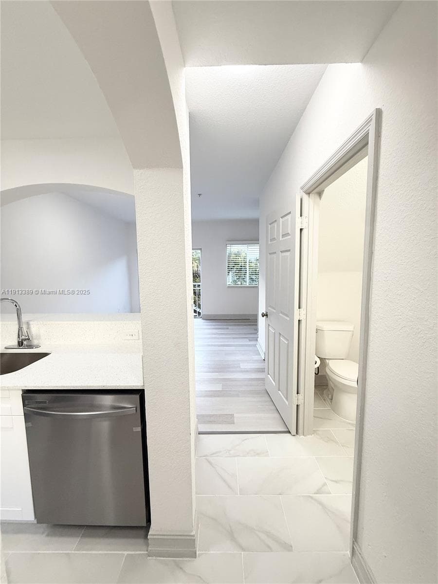 Half Bath downstairs for Guests!