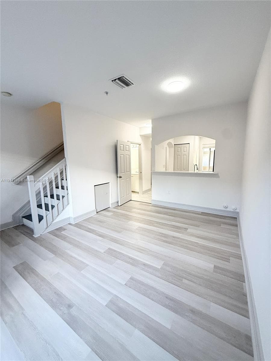 Living/Dining Area