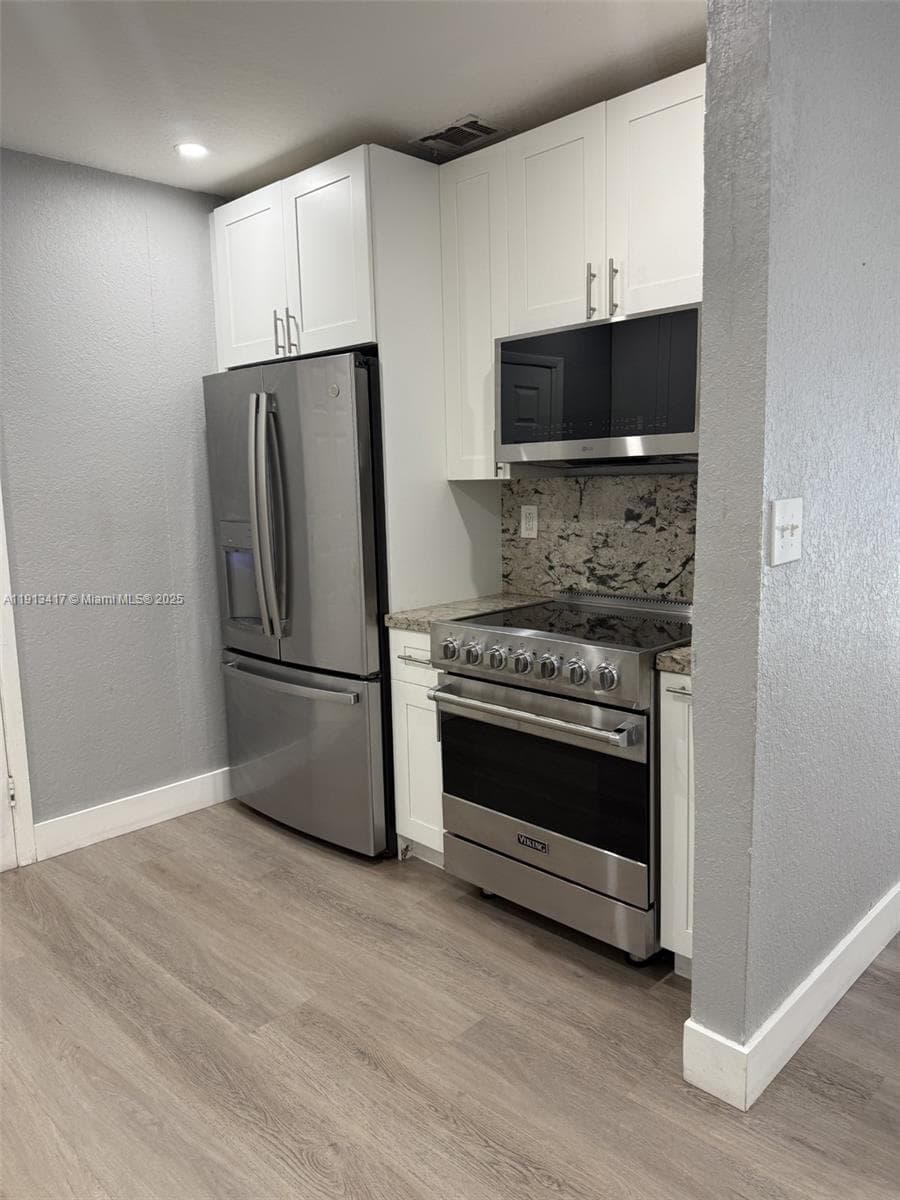 3098 NW 20th Ct #0 photo 7