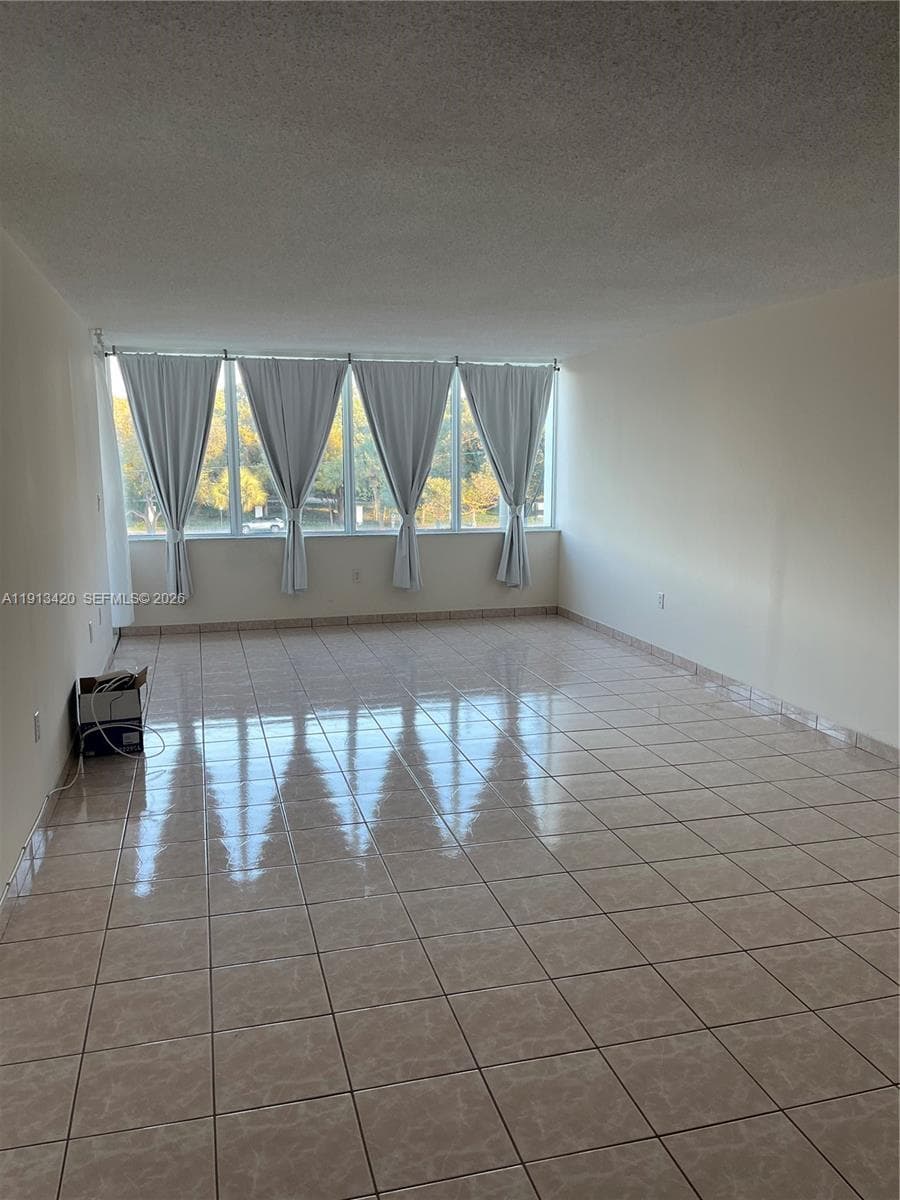 HARDING HALL CONDOMINIUM · #305 in Miami Beach - Photo 42
