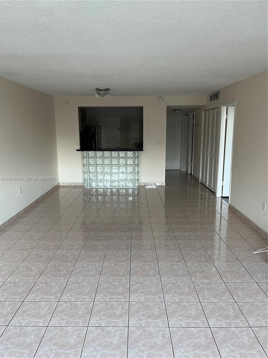 HARDING HALL CONDOMINIUM · #305 in Miami Beach - Photo 17