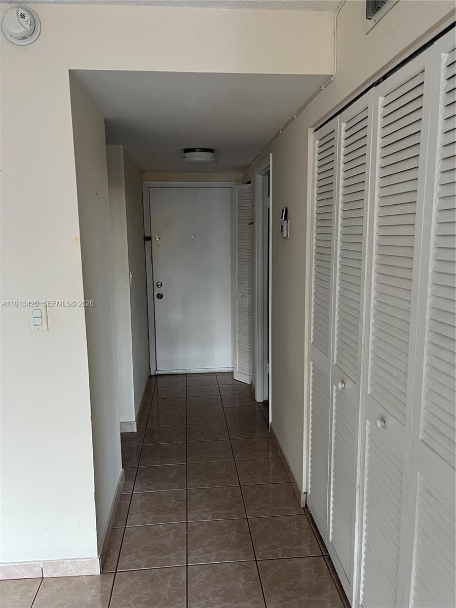 HARDING HALL CONDOMINIUM · #305 in Miami Beach - Photo 18