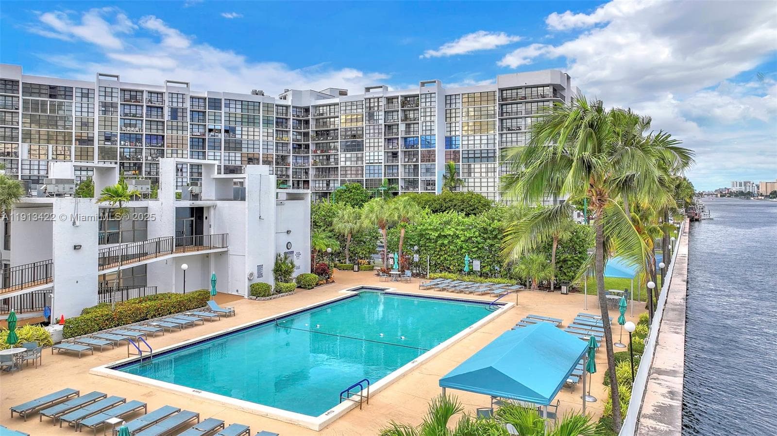 OCEANVIEW PARK CONDO · #229 in Hallandale Beach - Photo 28