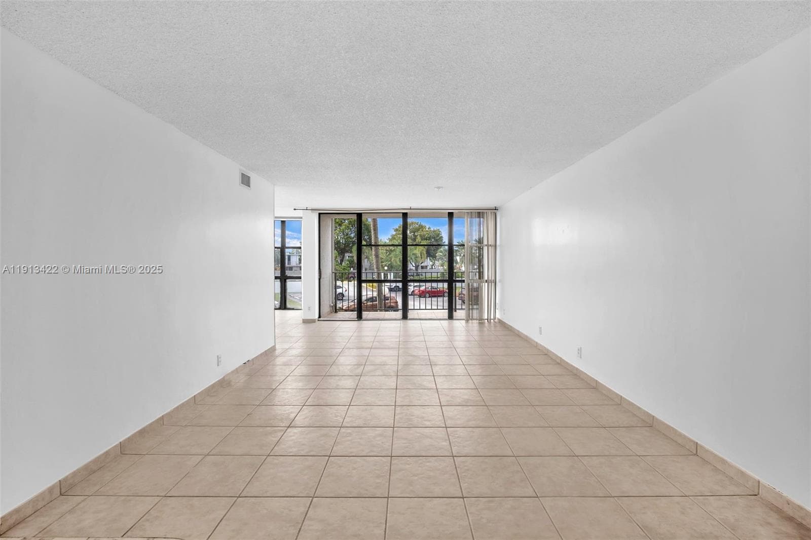 OCEANVIEW PARK CONDO · #229 in Hallandale Beach - Photo 9