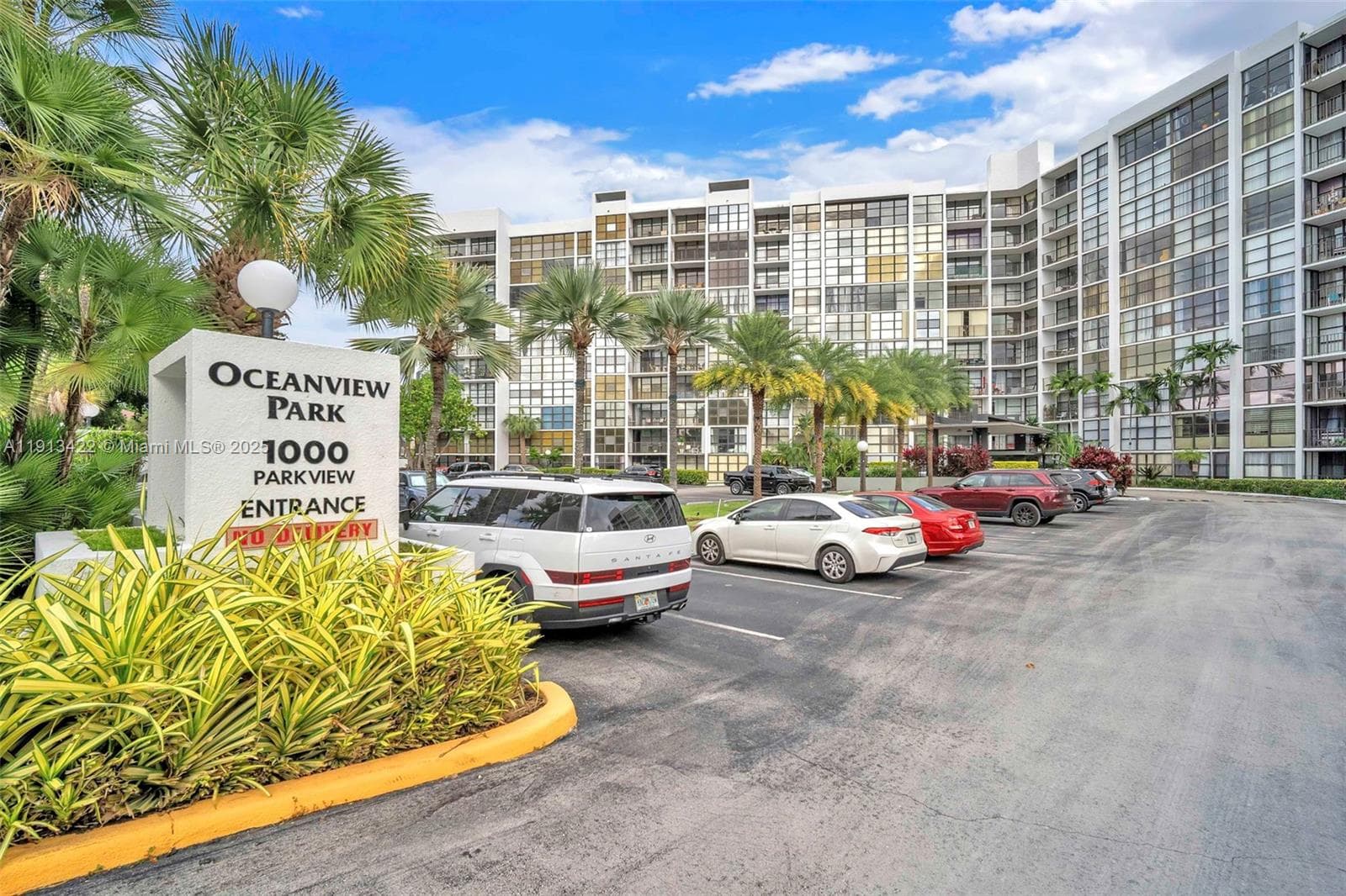 OCEANVIEW PARK CONDO · #229 in Hallandale Beach - Photo 30