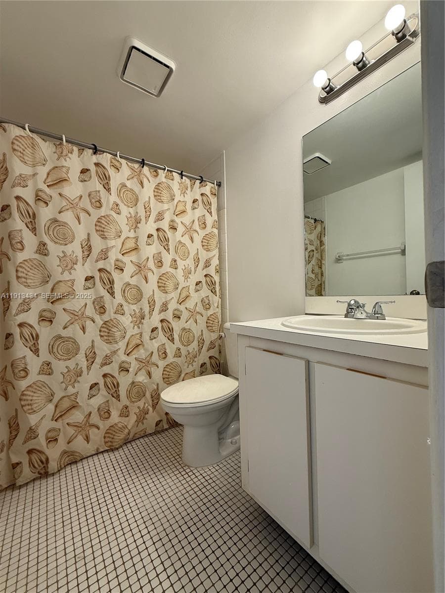 GARDENS NORTH SIX CONDO · #203 in Pompano Beach - Photo 9