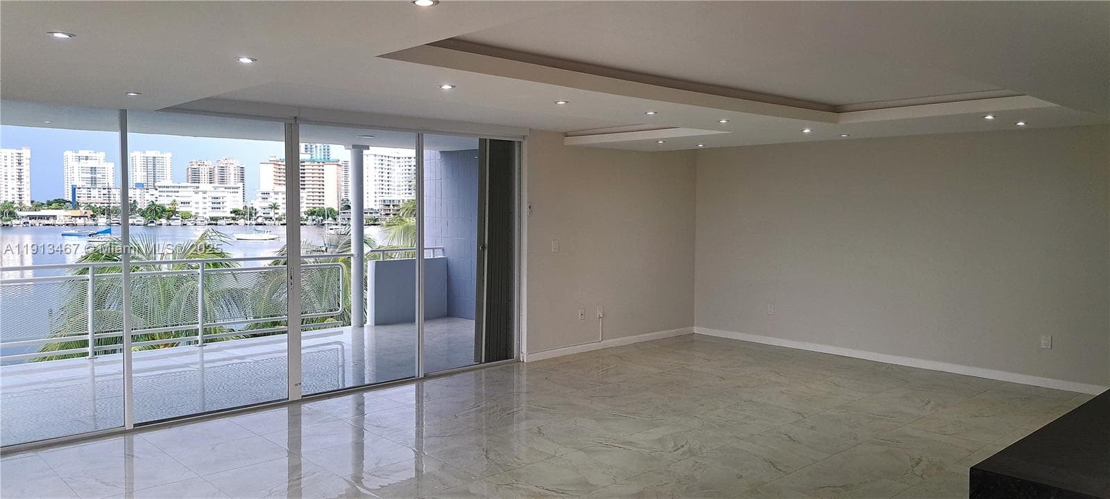 GOLDEN ISLES SEC C · #401 in Hallandale Beach - Photo 13