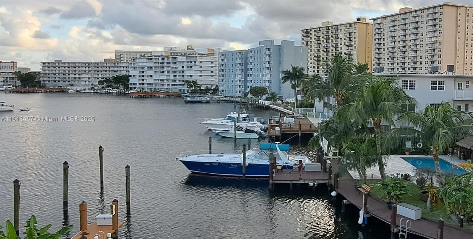 Boat Dock included.