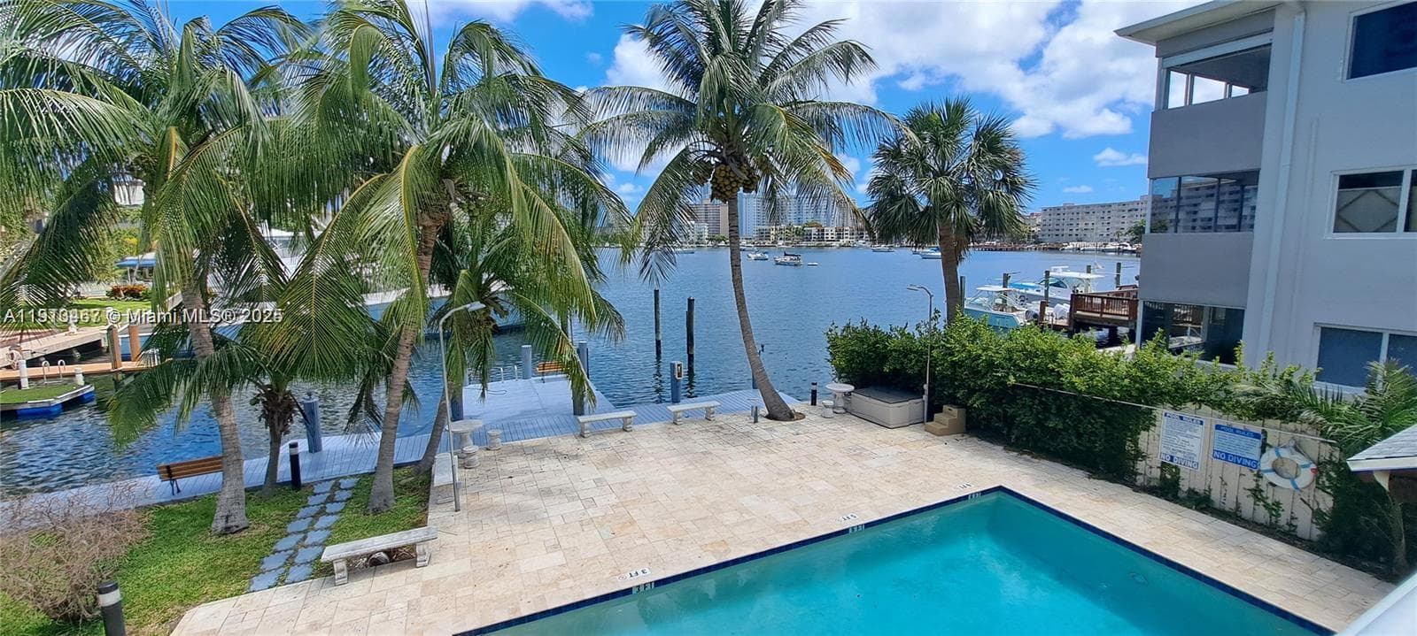 GOLDEN ISLES SEC C · #401 in Hallandale Beach - Photo 24